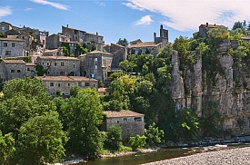 Lou Capitelle et Spa : votre village vacances et spa en Ardèche méridionale
