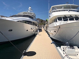 PORALU MARINE : leader mondial de la construction de marinas en aluminium